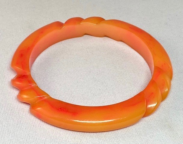 BB716 tequila sunrise partial rope carved bakelite bangle
